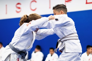 Picking Your UFC GYM Gi Size